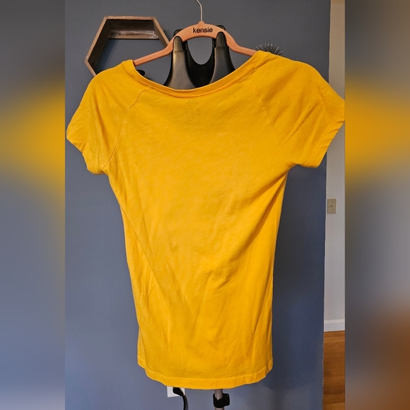 ADIDAS TEE - SIZE SMALL - Picture 2 of 3